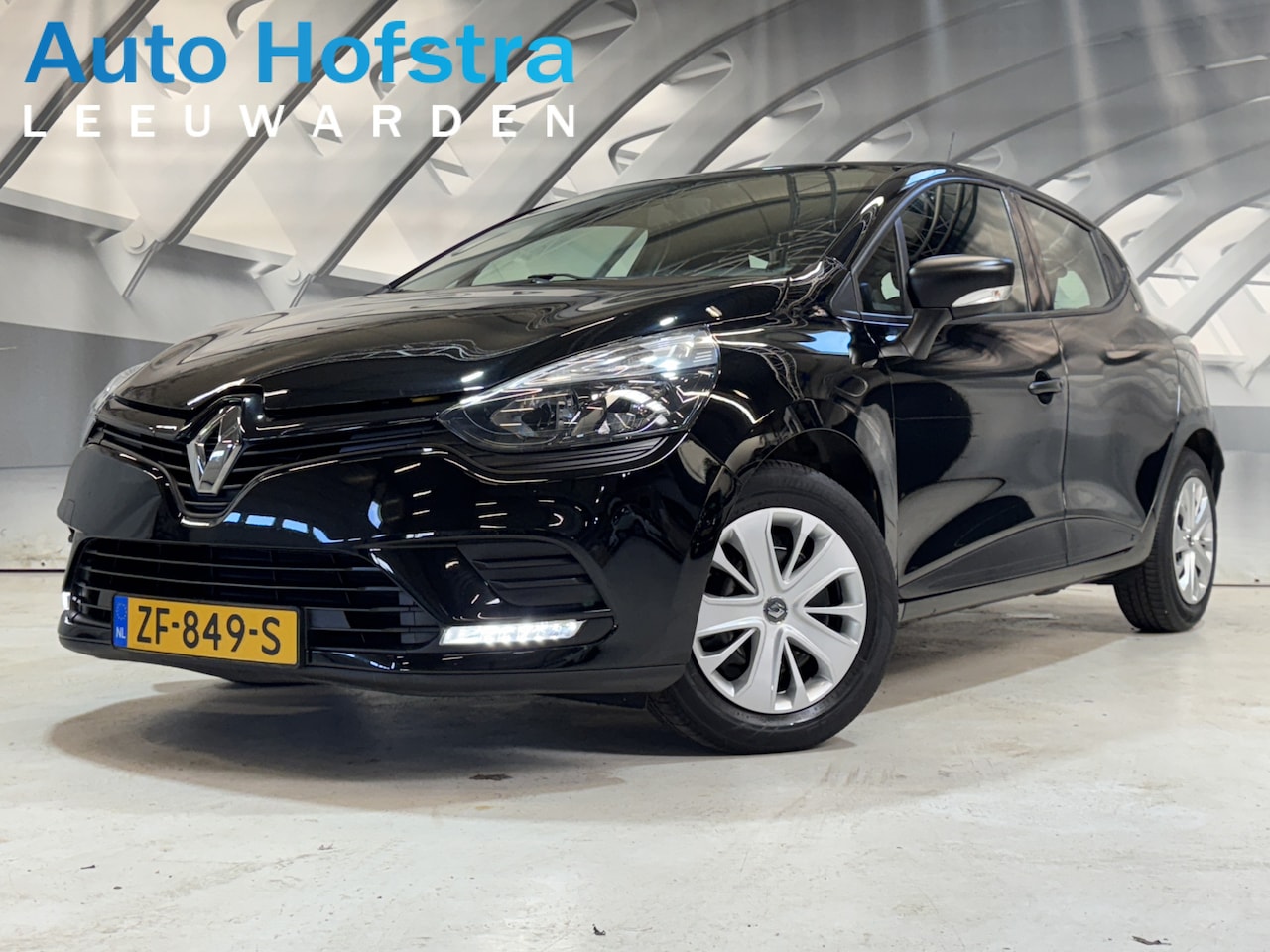 Renault Clio - 0.9 TCe Life LED AIRCO CRUISE 1STE.-EIGEN. - AutoWereld.nl