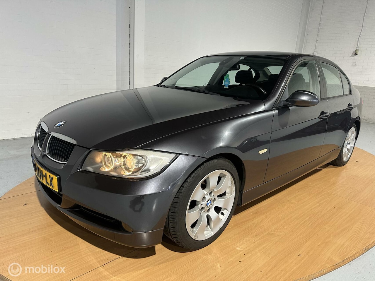 BMW 3-serie - 320i Executive 320i Executive - AutoWereld.nl