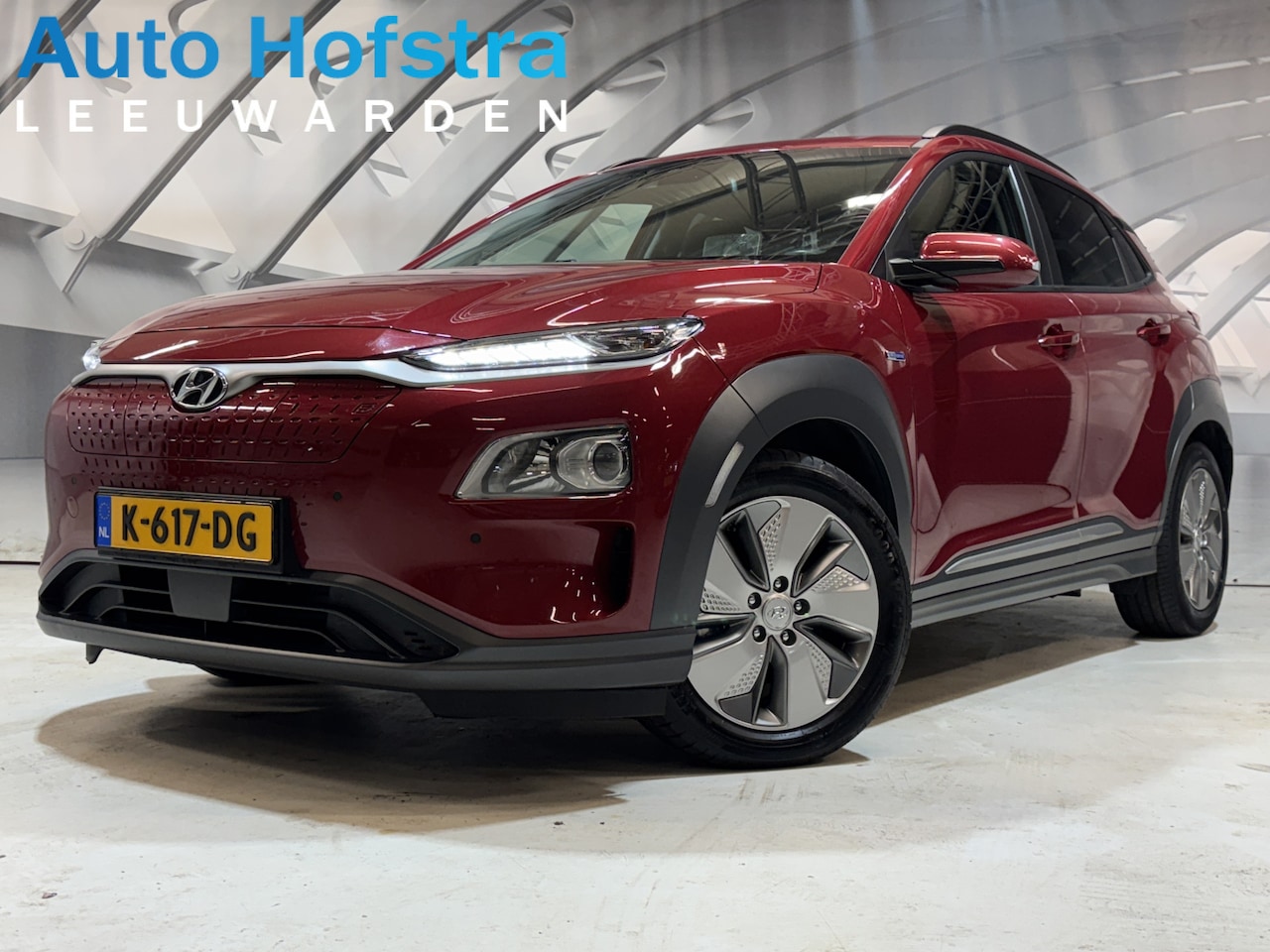 Hyundai Kona Electric - EV Fashion 64 kWh KEY-LESS NAVI CAMERA 1/2-LEER PDC TREKHAAK - AutoWereld.nl