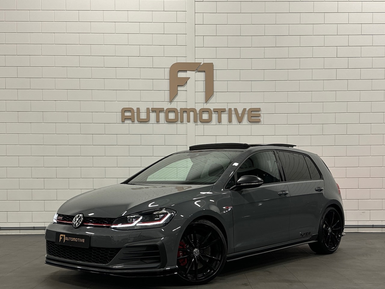 Volkswagen Golf - 2.0 TSI GTI TCR Pano|Akrapovic|Dyna|Keyl|DCC - AutoWereld.nl