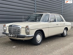 Mercedes-Benz 200-280 (W115) - 250 W114 ORIGINEEL NL