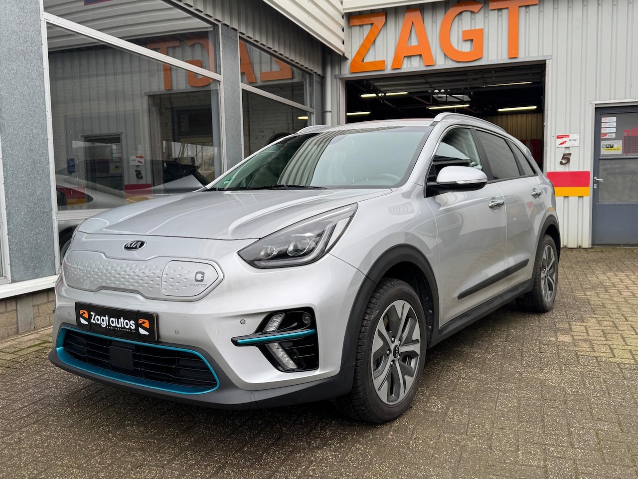 Kia e-Niro - ExecutiveLine 64 kWh ExecutiveLine 64 kWh - AutoWereld.nl