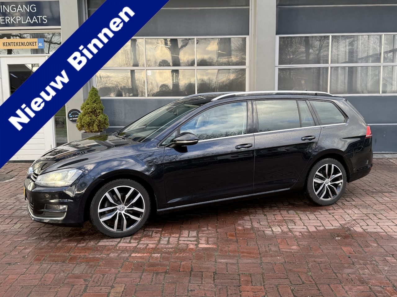 Volkswagen Golf Variant - 1.4 TSI Highline Automaat,Leer,17Inch,Cruise 141pk Bj 2014 Dealer onderhouden !! - AutoWereld.nl