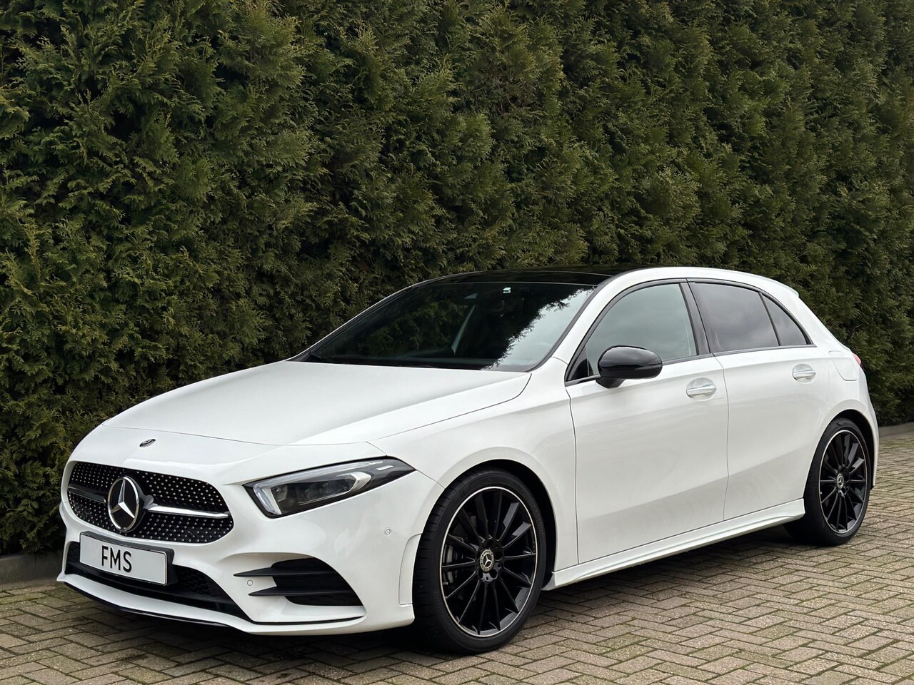 Mercedes-Benz A-klasse - A180 d Panorama AMG Pakket - AutoWereld.nl