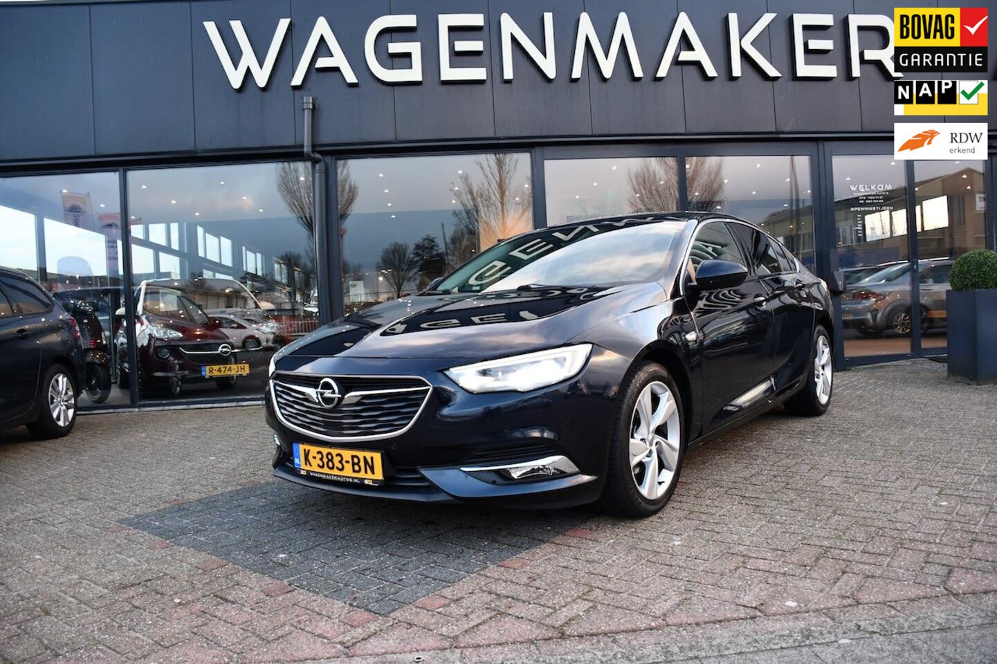 Opel Insignia Grand Sport - 1.6 CDTI Innovation AUT|NAVI|Carplay - AutoWereld.nl