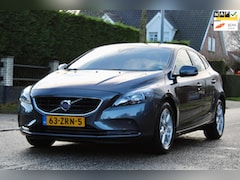 Volvo V40 - 1.6 T4 Momentum | 1e EIGENAAR | NAVI | CLIMA | CRUISE | CAMERA | TREKHAAK NAP | ZEER MOOIE