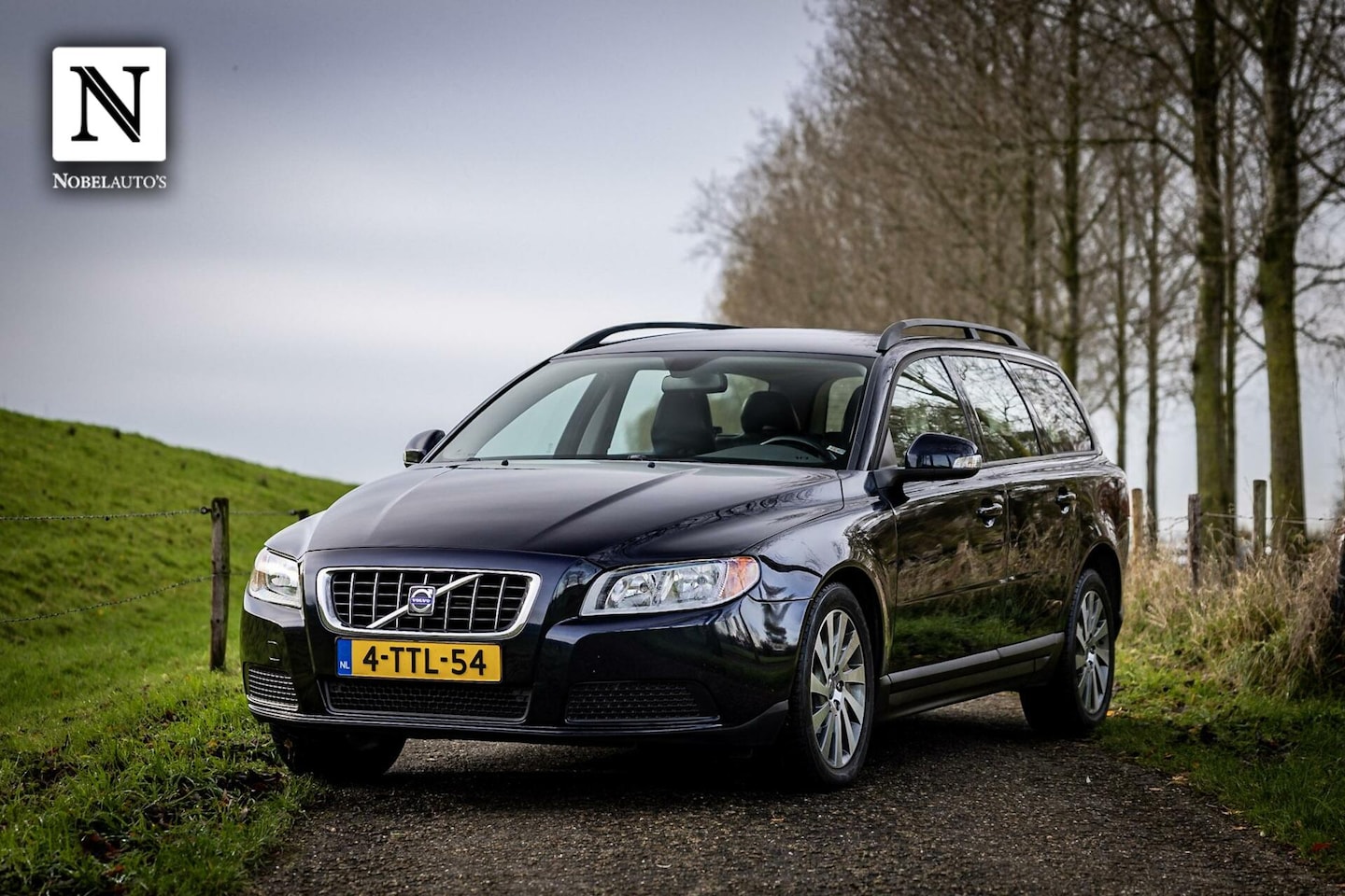 Volvo V70 - 2.5T Momentum | 5cilinder | Automaat | Trekhaak - AutoWereld.nl