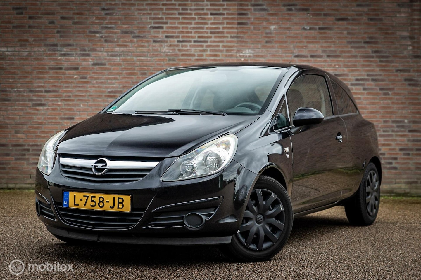 Opel Corsa - 1.2 EcoFlex Selection | Lage kmstand | 3 Deurs - AutoWereld.nl