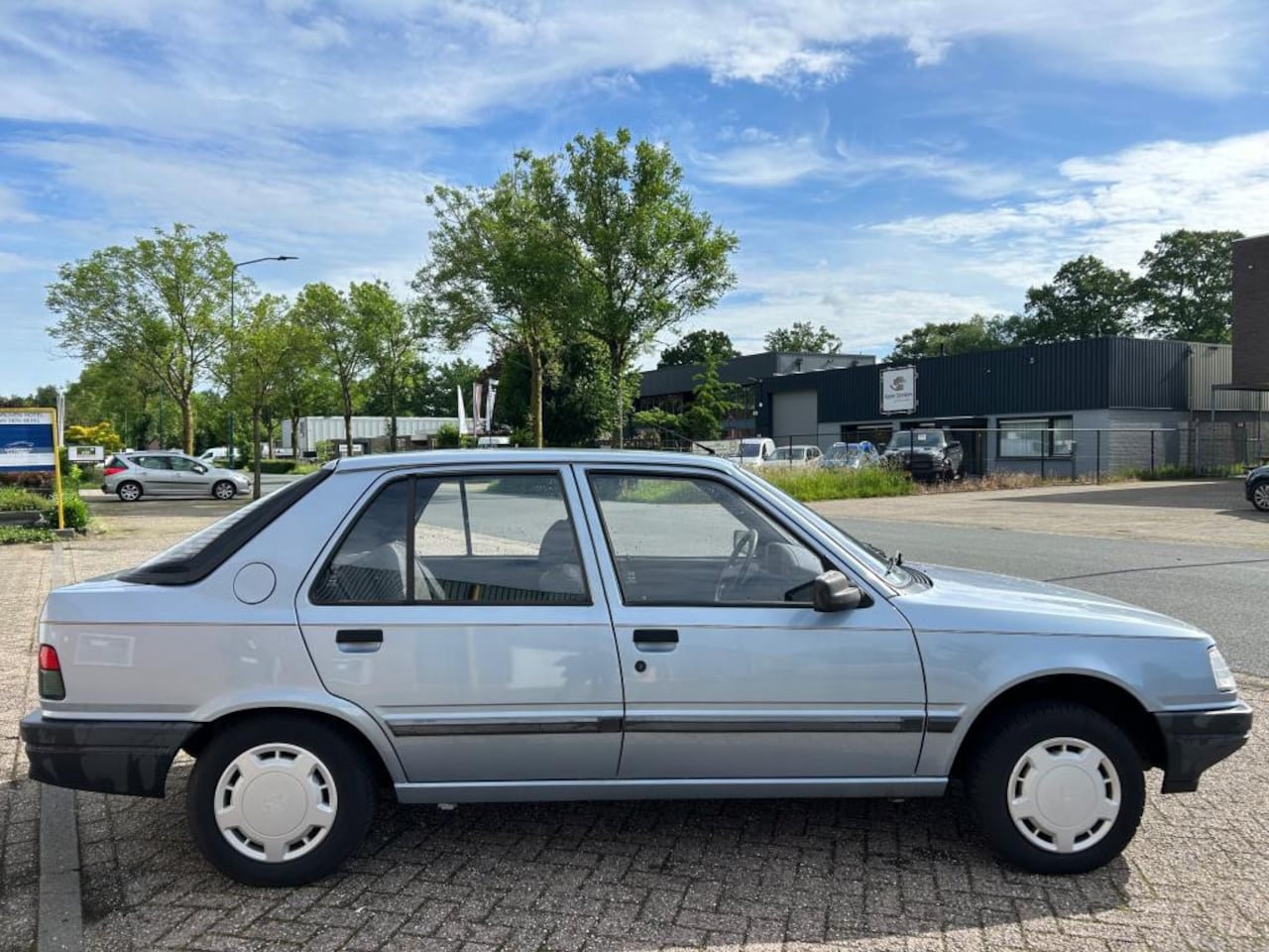 Peugeot 309 - 1.6 GL 1991 5D automaat dealer onderhouden! - AutoWereld.nl