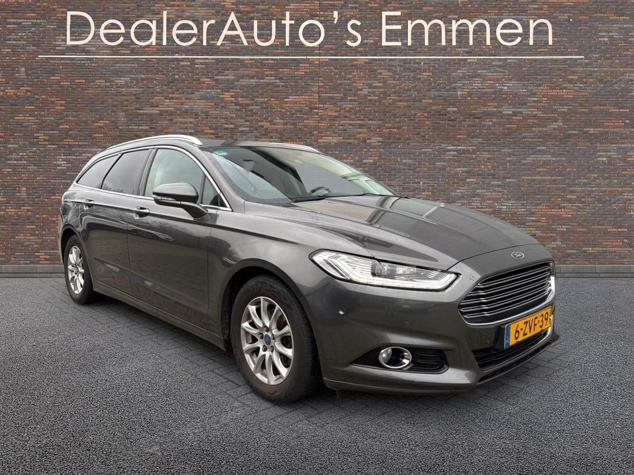 Ford Mondeo Wagon - 1.5 Titanium ECC LMV NAVIGATIE CRUISE - AutoWereld.nl