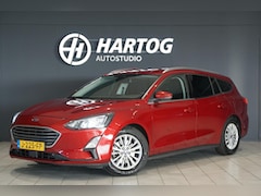 Ford Focus Wagon - 1.0 EcoBoost Titanium Business 125PK + APPLE CARPLAY / TREKHAAK / CAMERA / STOELVERWARMING