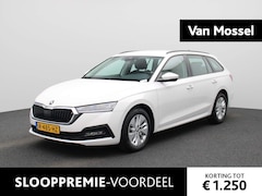 Skoda Octavia Combi - 1.0 TSI Business Edition | Parkeersensoren | Apple Carplay/Android Auto | Stuurverwarming