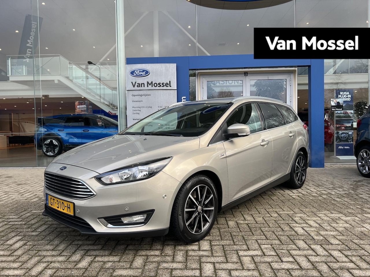 Ford Focus Wagon - 1.5 Titanium Edition | Automaat | Trekhaak | Navigatie | Parkeersensoren V+A - AutoWereld.nl