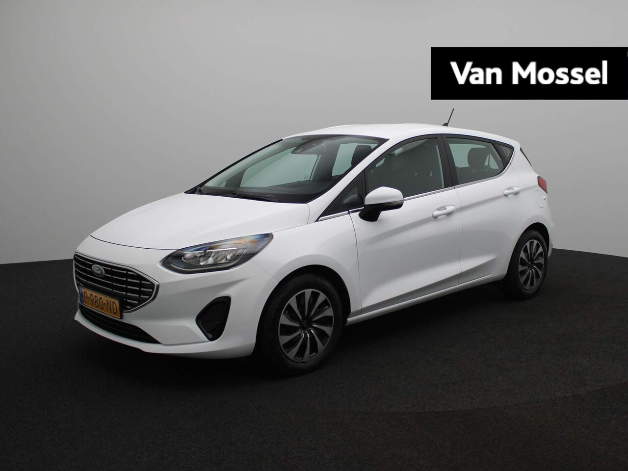 Ford Fiesta - 1.0 EcoBoost Hybrid Titanium | Navigatie | Cruise control | Parkeersensoren | Climate cont - AutoWereld.nl