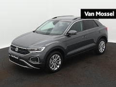 Volkswagen T-Roc - 1.5 TSI Life Edition 150 PK Automaat | Navigatie | Apple Carplay | Climate control | Camer