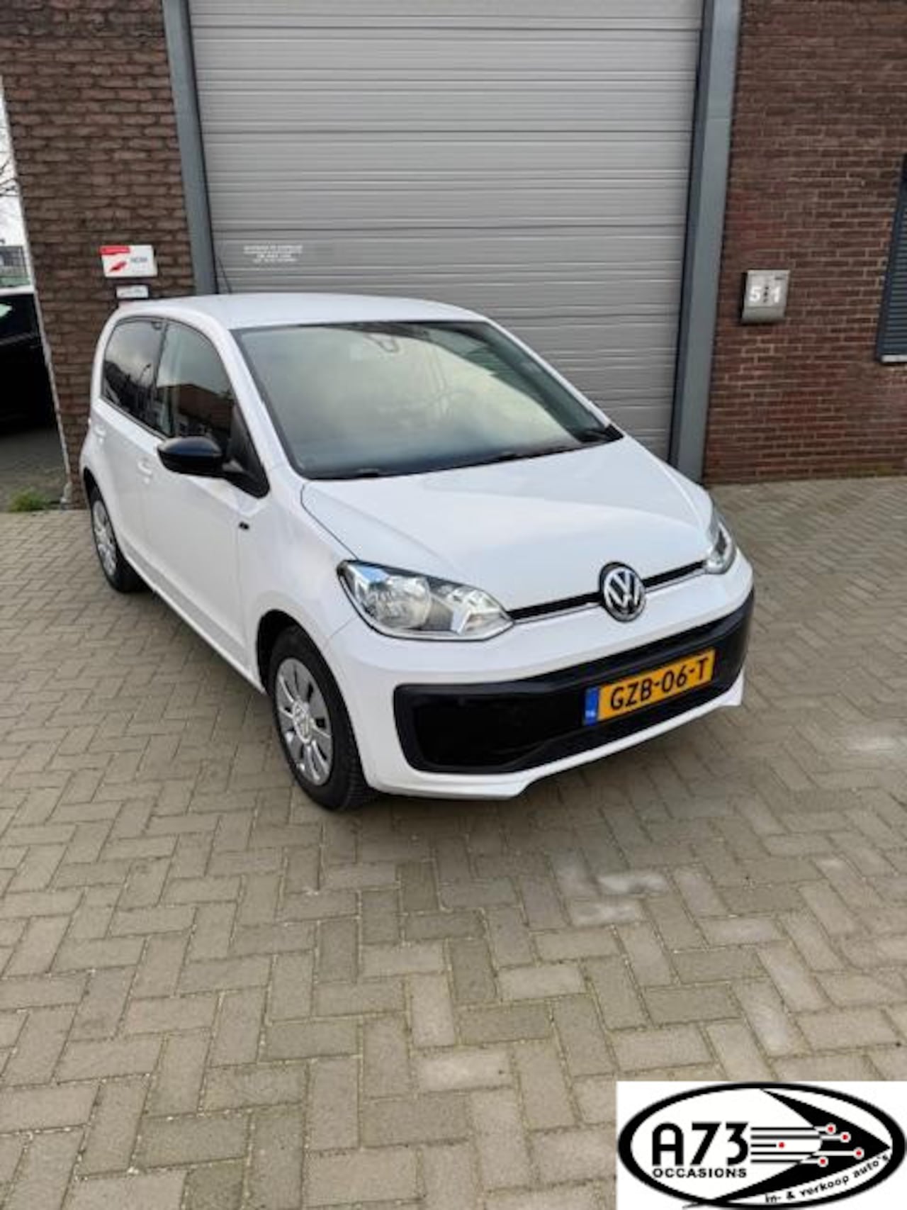 Volkswagen Up! - 1.0 BMT up! RLINE - AutoWereld.nl