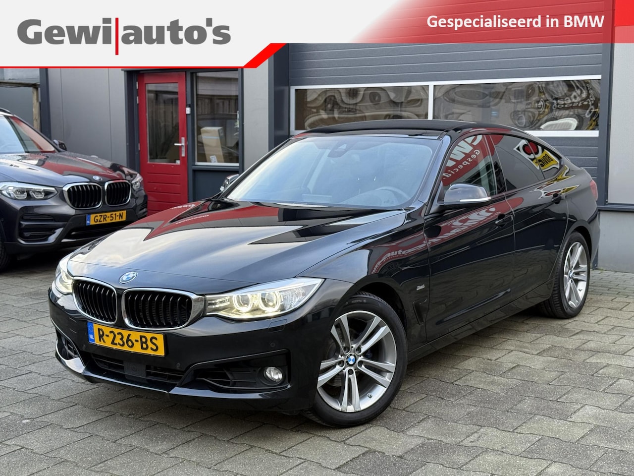 BMW 3-serie Gran Turismo - 320i xDrive High Executive Sport Line - AutoWereld.nl