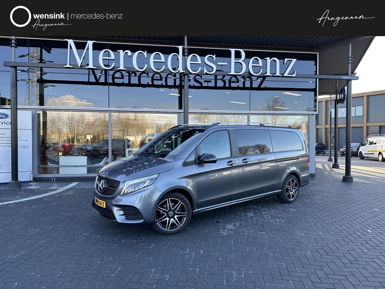 Mercedes-Benz V-klasse - 300d 4-MATIC XL L3 Avantgarde Edition Dubbele Cabine | 360° Camera | Trekhaak 2500 KG | Al - AutoWereld.nl