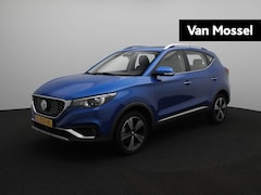 MG ZS - EV Luxury 45 kWh | 1e-Eigenaar | Panoramadak | Leder | Camera | Apple CarPlay | Adaptive C