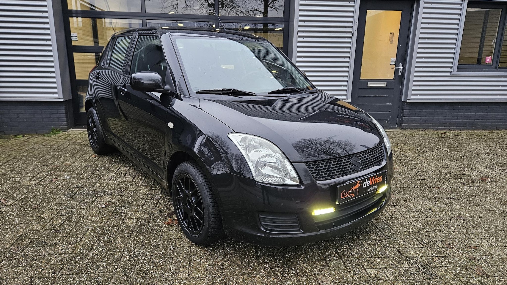 Suzuki Swift - 1.3 Cool **5DRS-AIRCO-MULTIMEDIASCHERM** - AutoWereld.nl