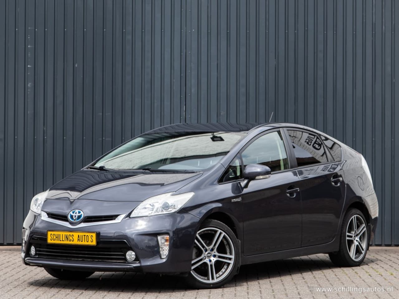 Toyota Prius - 1.8 Hybr. EXECUTIVE Navi Head-up 50.000KM! 1ste eig JBL - AutoWereld.nl