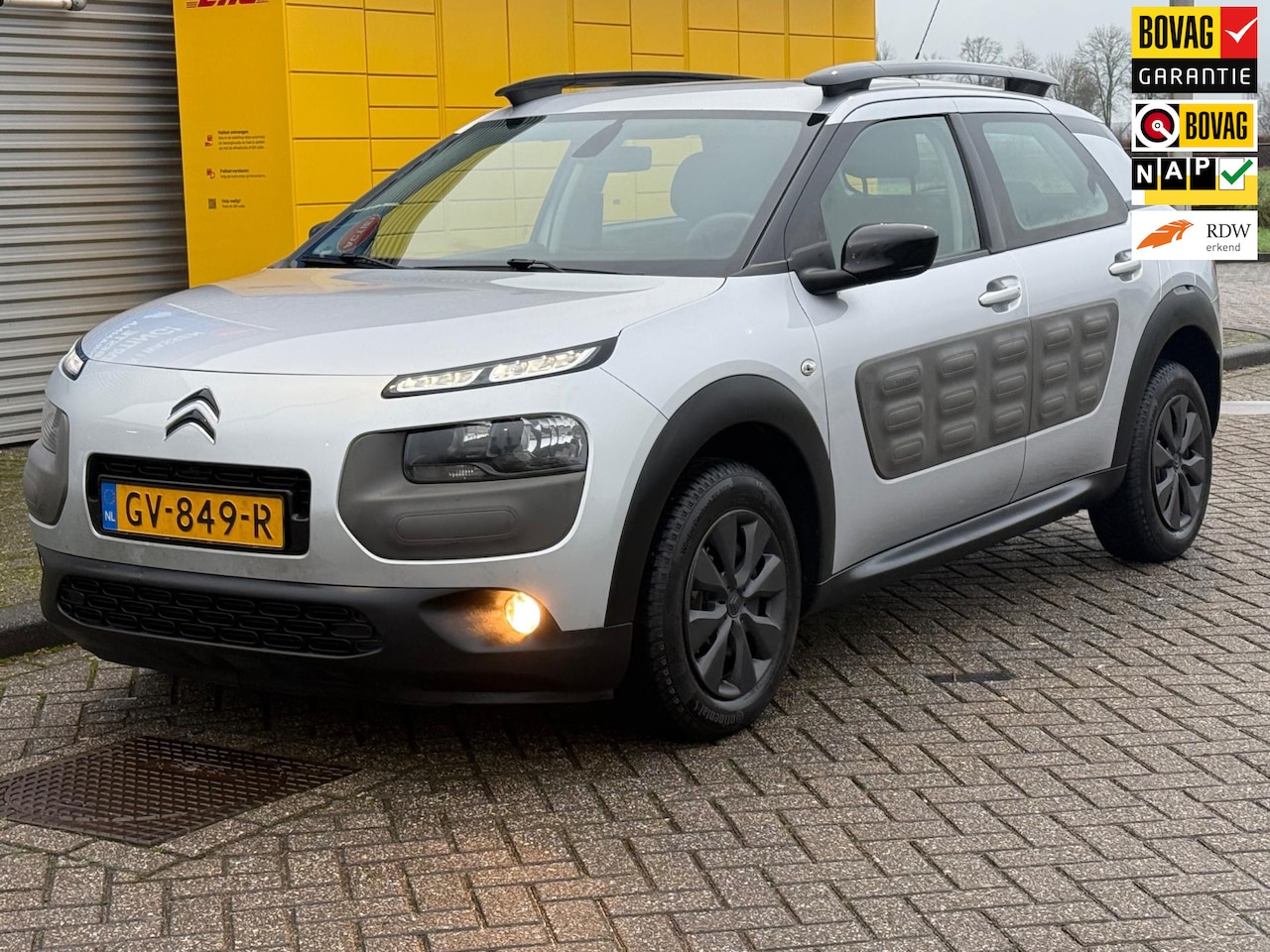 Citroën C4 Cactus - 1.6 BlueHDi Business Navi pdc Camera 1e eigenaar - AutoWereld.nl