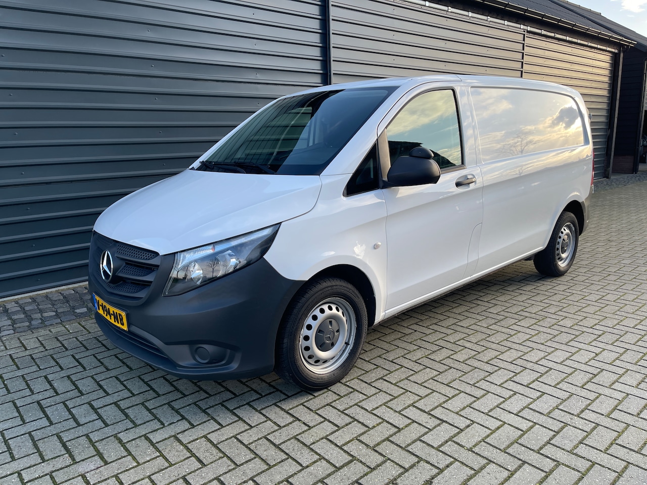 Mercedes-Benz Vito - 114 CDI automaat Airco ecc ! 96650 kilometer! - AutoWereld.nl