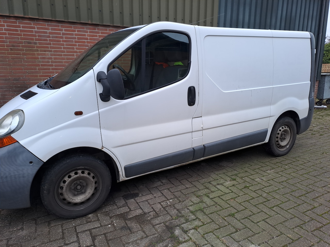 Renault Trafic - 1.9 dCi L1 H1 - AutoWereld.nl