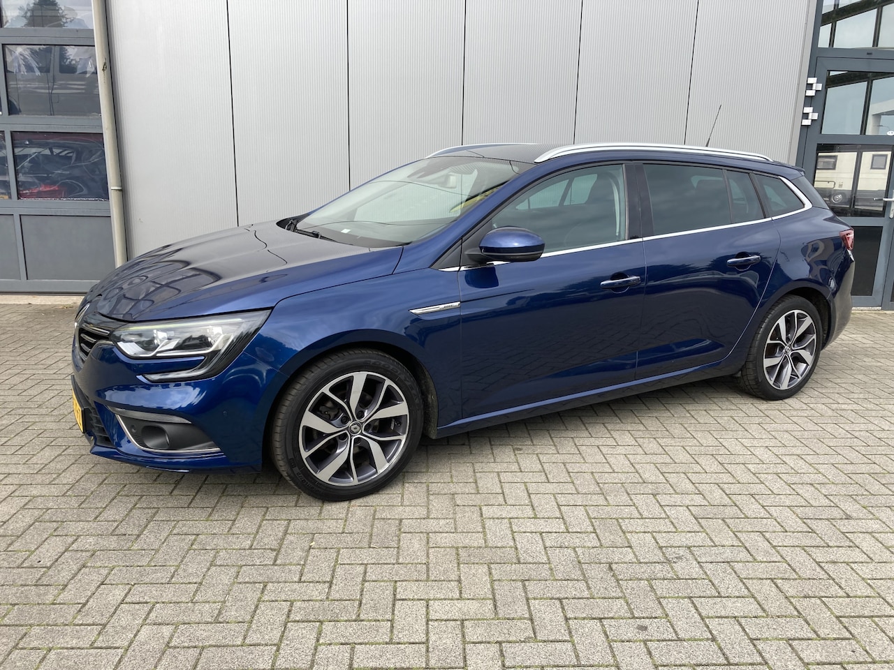 Renault Mégane Estate - 1.2 TCe Bose Trekhaak | Leer | Blue tooth | Navi - AutoWereld.nl