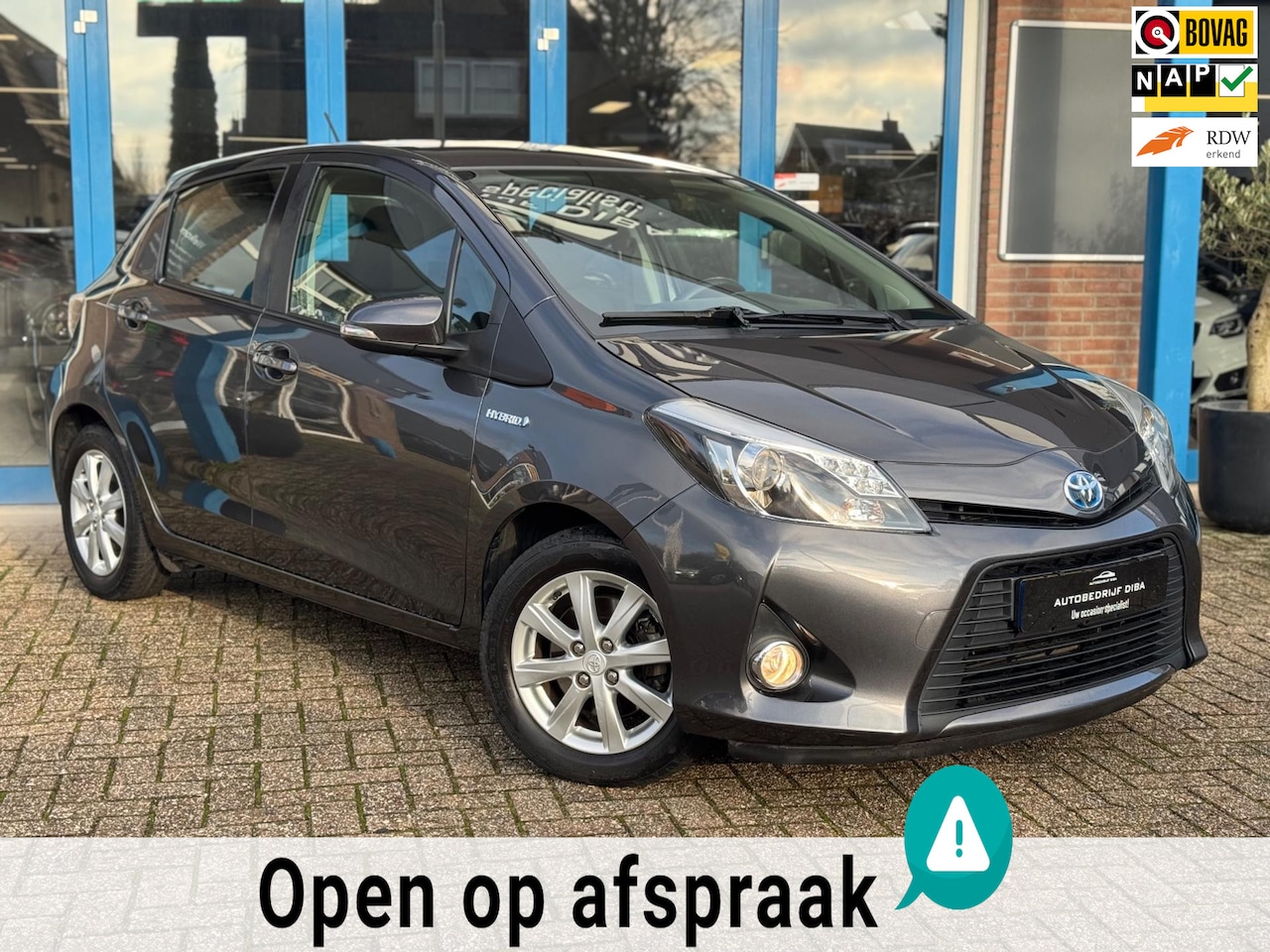 Toyota Yaris - 1.5 Full Hybrid Aspiration 2014 AUT NAVI NAP! - AutoWereld.nl