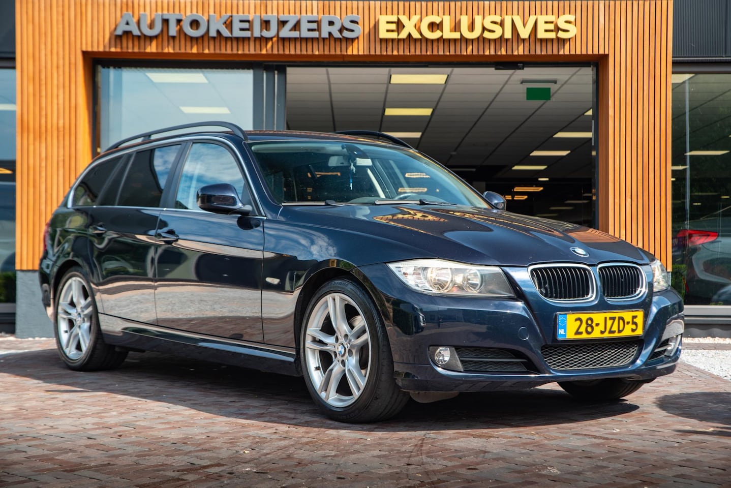 BMW 3-serie Touring - 316i Business Line 316i Business Line - AutoWereld.nl