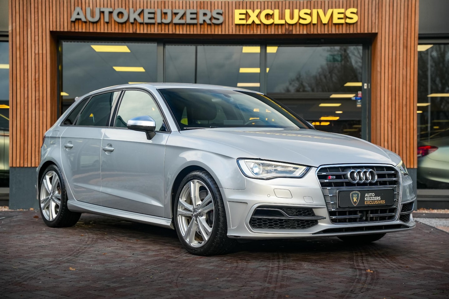 Audi A3 Sportback - 2.0 TFSI S3 quattro Adapt. Cruise Stoelverw. Keyless Navi 18''LM 300 Pk! - AutoWereld.nl