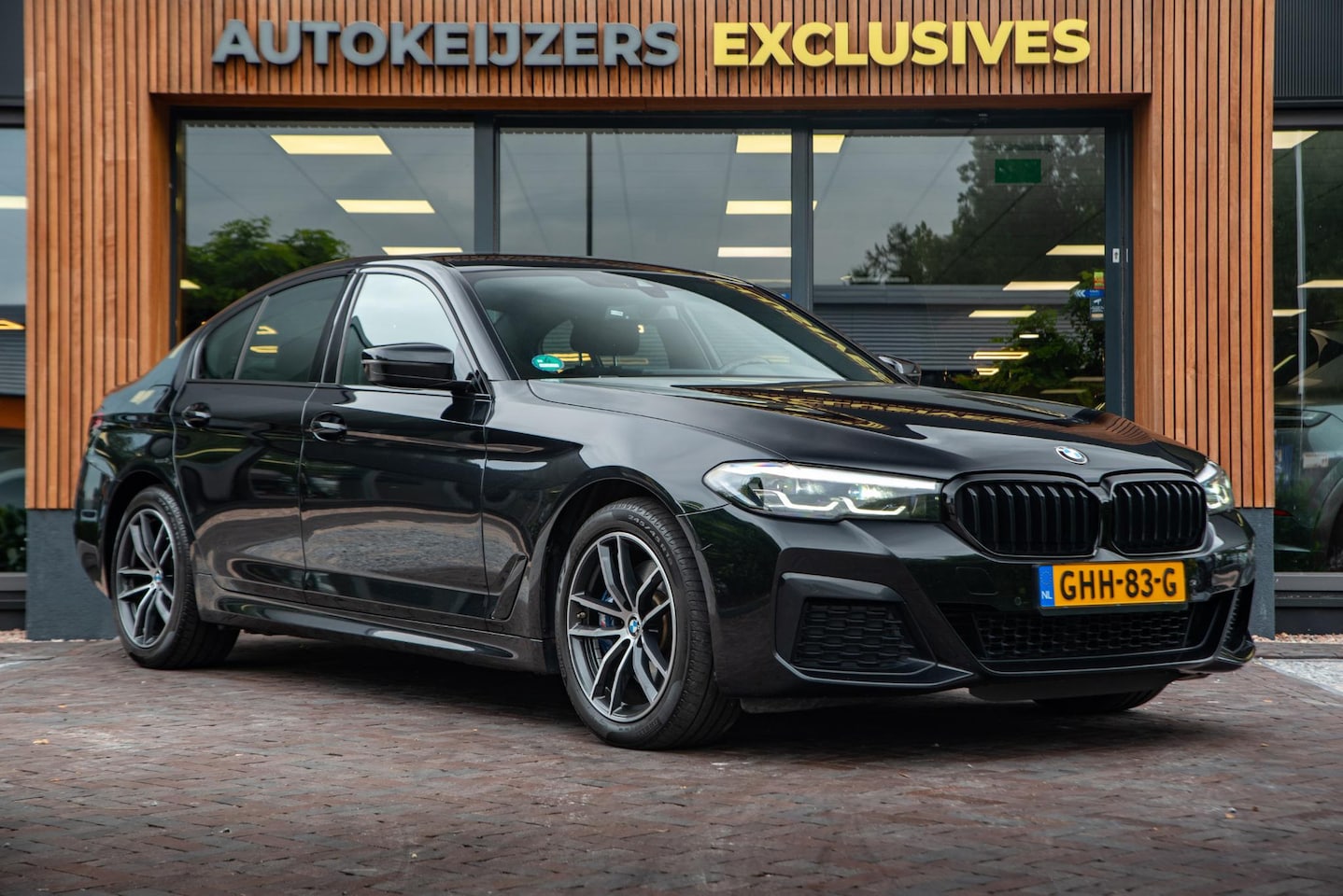 BMW 5-serie - 530e Executive M Pakket Cruise Clima DAB+LED Harman/Kardon 18''LM - AutoWereld.nl