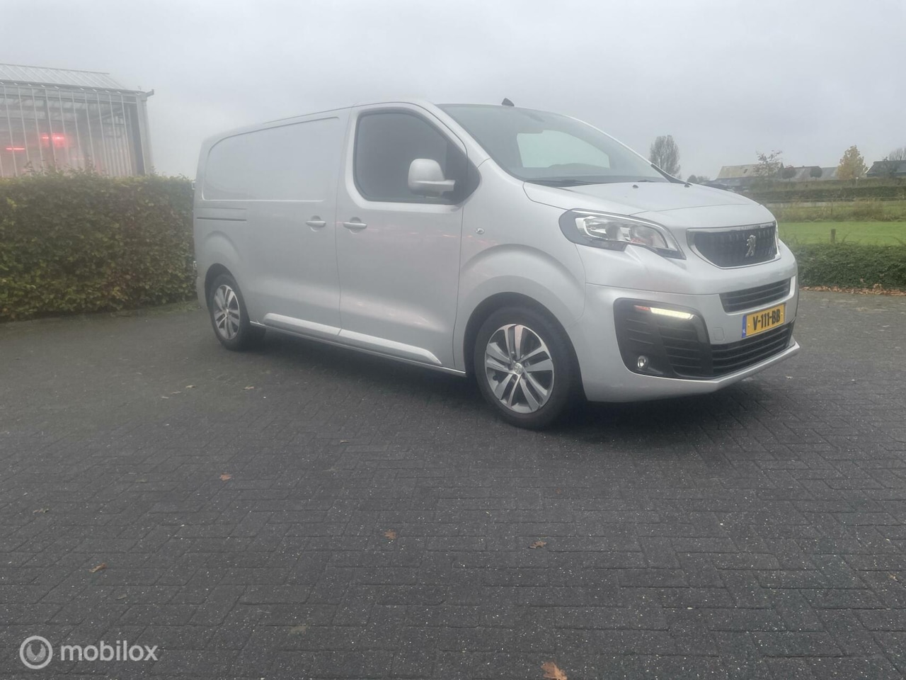 Peugeot Expert - Bestel 2.0 BlueHDI 150 Premium Pack NAVI 3-Zits PDC Trekhaak Etc - AutoWereld.nl