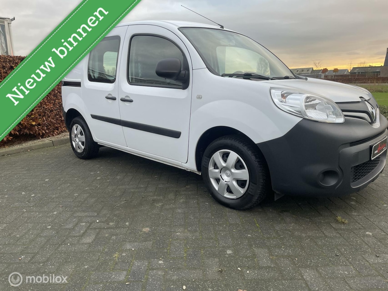 Renault Kangoo - bestel 1.2 TCe 115 S&S Comfort Slechts 21;000KM! 6-Bak Airco PDC Schuifdeur UNIEK en Nette - AutoWereld.nl