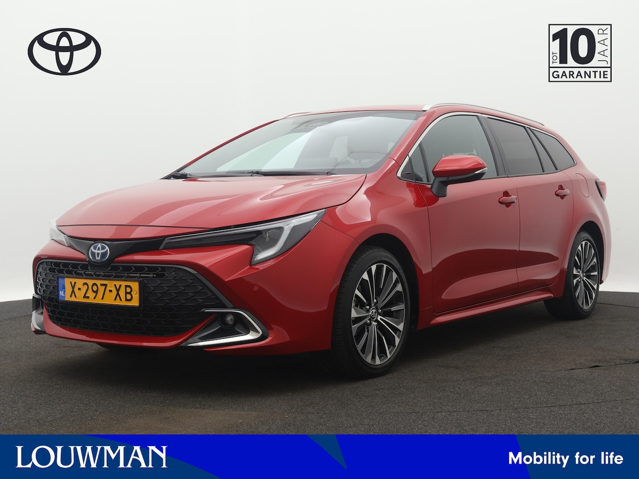 Toyota Corolla Touring Sports - 1.8 Hybrid 140 First Edition | Navigatie | Parkeercamera + Sensoren | Stoelverwarming | - AutoWereld.nl