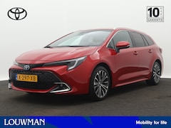 Toyota Corolla Touring Sports - 1.8 Hybrid 140 First Edition | Navigatie | Parkeercamera + Sensoren | Stoelverwarming |