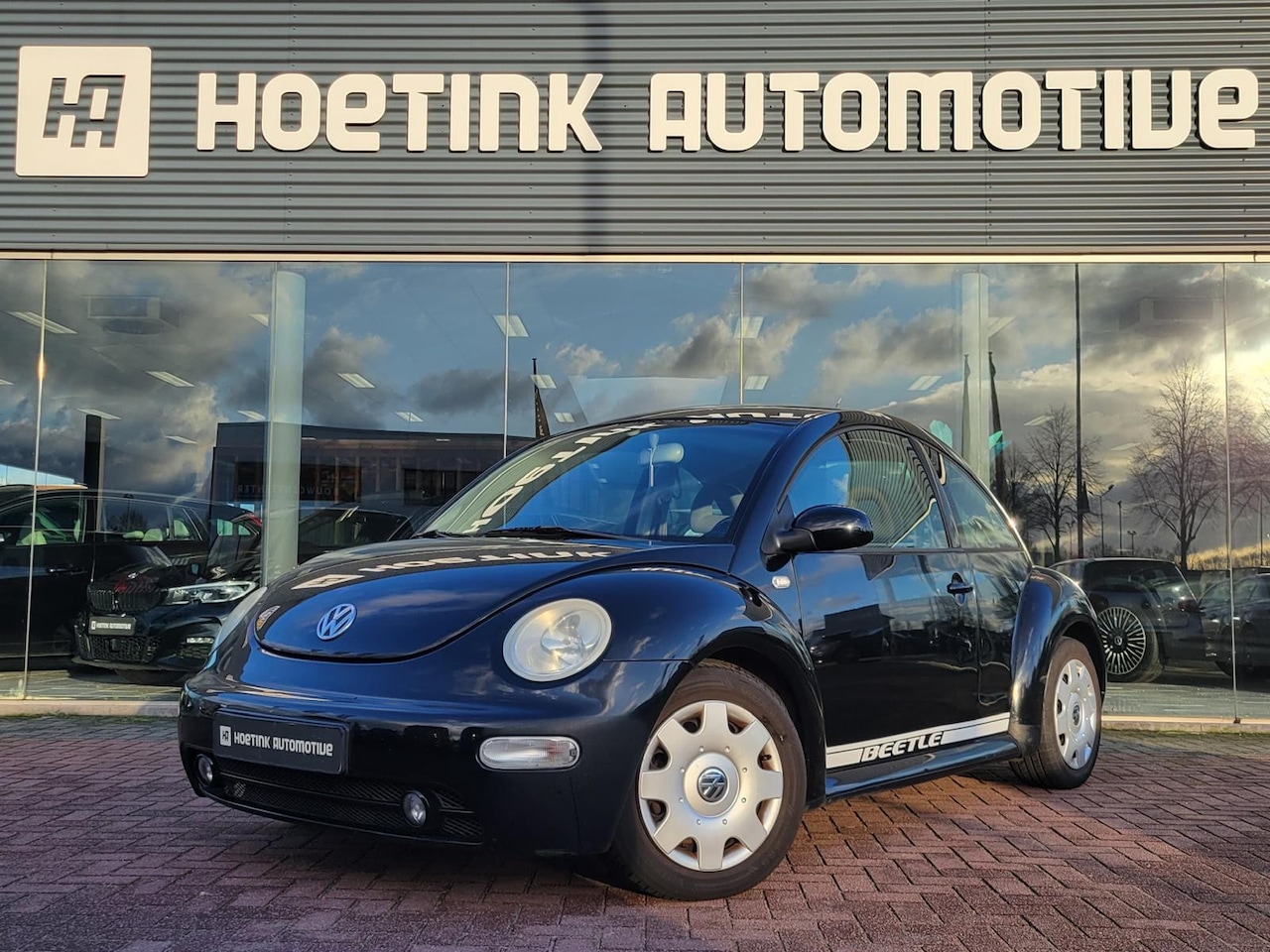 Volkswagen New Beetle - 1.6 | Airco | Stoelverwarming - AutoWereld.nl