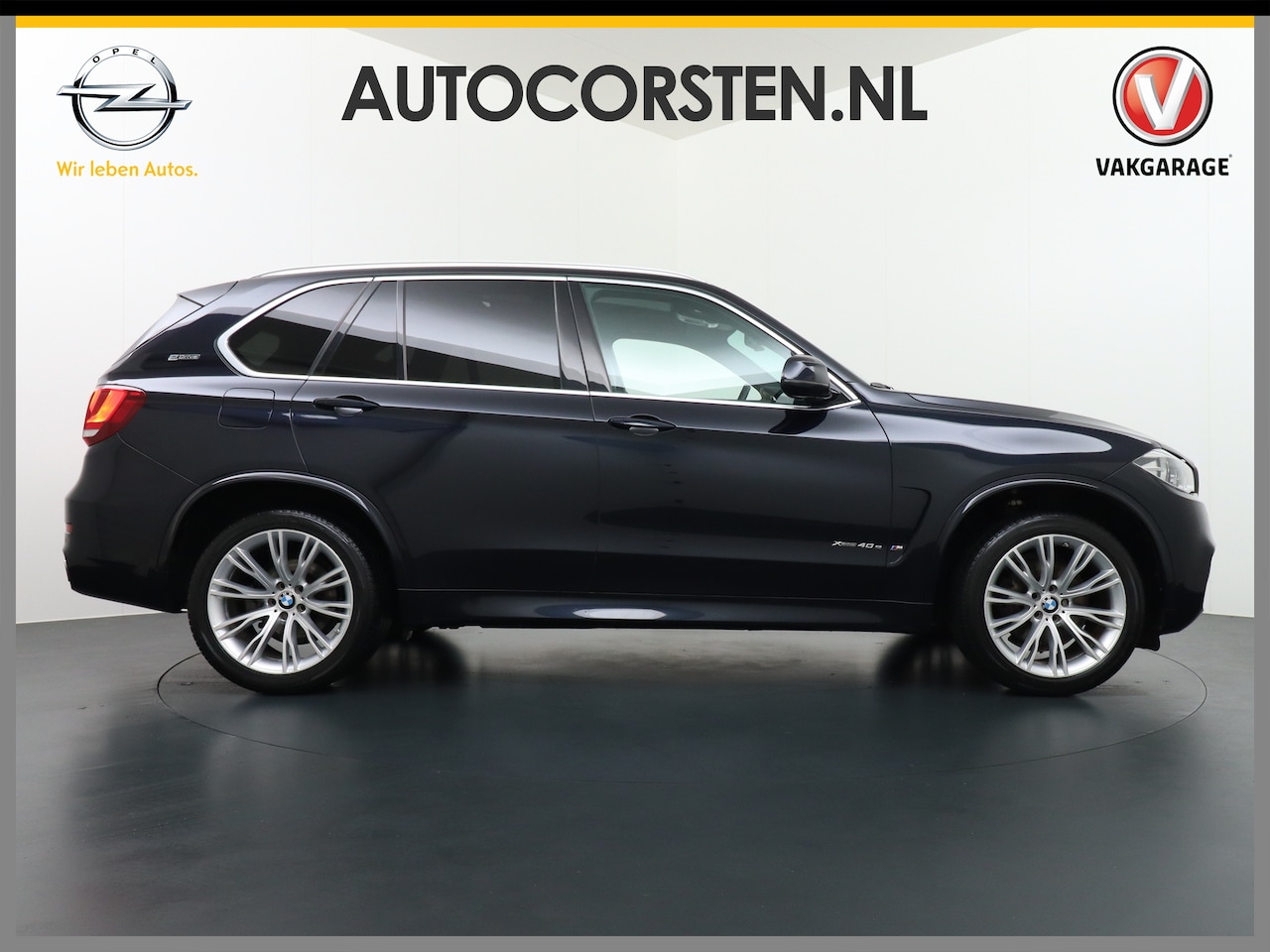 BMW X5 - 313PK PHEV xDrive40e LuchtVering PanoramaDak M-Sport Trekhaak 20"LM Leer/Sport-St+Stuur+Ve - AutoWereld.nl