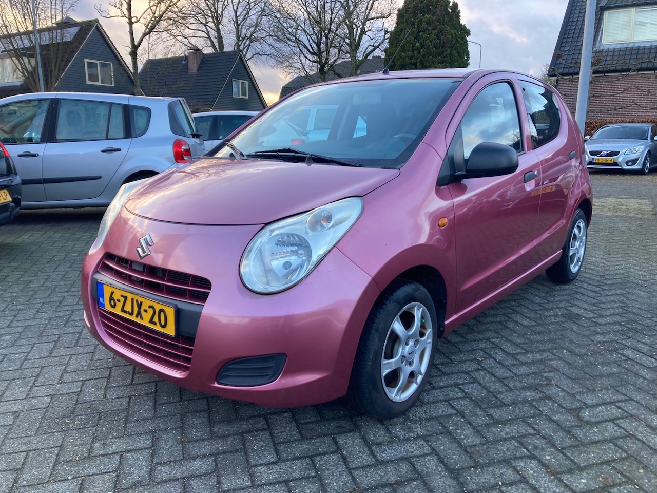 Suzuki Alto - 1.0 Comfort 55kW-68pk,Airco,Apk 13/8/25 2299,- - AutoWereld.nl