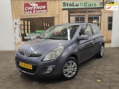 Hyundai i20 - 1.4i i-Motion/AUTOMAAT/AIRCO/N.A.P/APK 12-2025