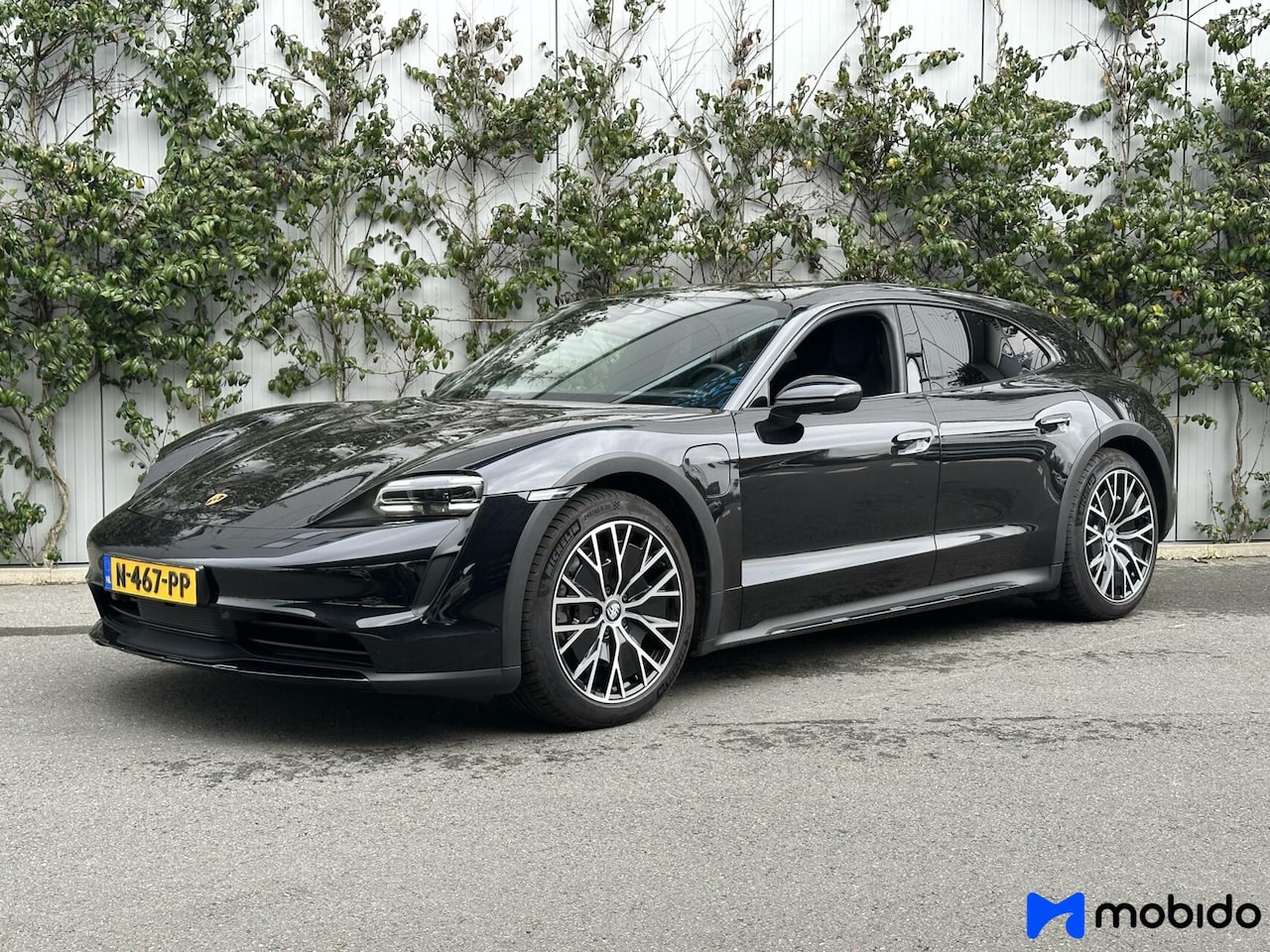 Porsche Taycan Cross Turismo - 4 | 93 kWh | Leder | - AutoWereld.nl