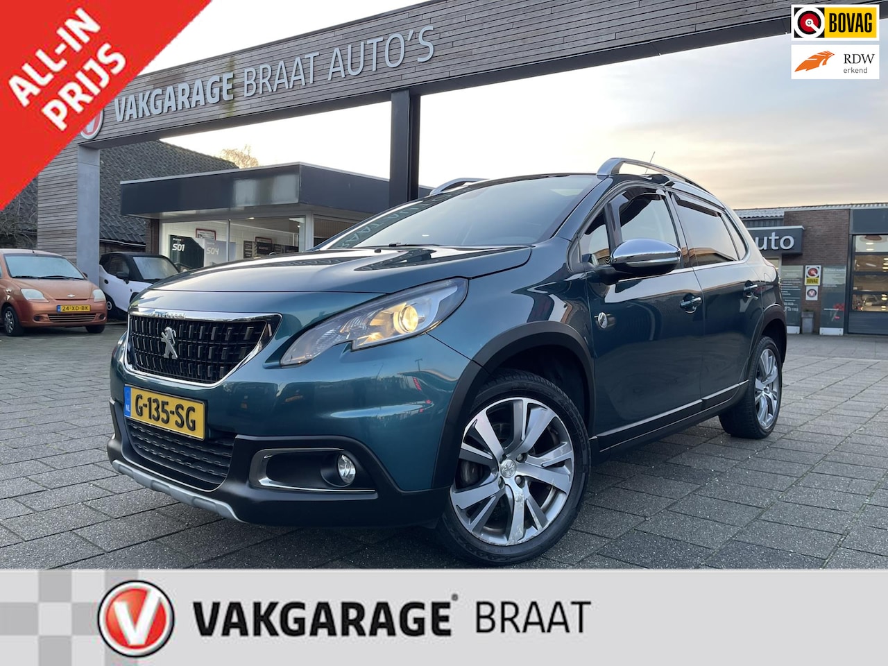 Peugeot 2008 - 1.2 l ALCANTARA l CARPLAY l CLIMA l CAMERA l RIJKLAAR! - AutoWereld.nl