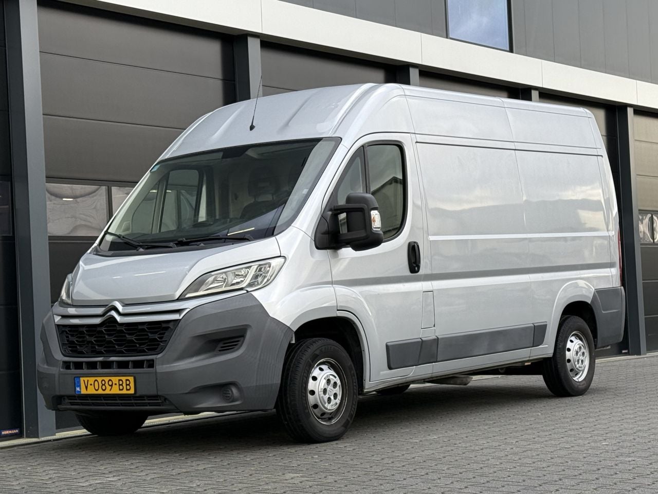 Citroën Jumper - 2.0 BlueHDi L2H2 Navi EURO-6 - AutoWereld.nl