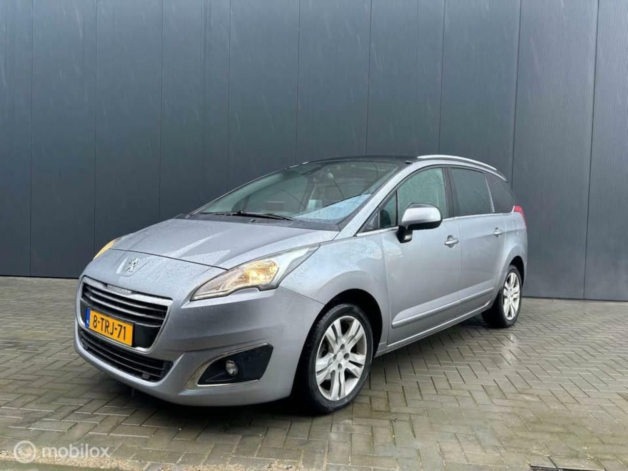 Peugeot 5008 - 1.6 THP Blue Lease Executive 7p. 155.895 n.a.p. - AutoWereld.nl