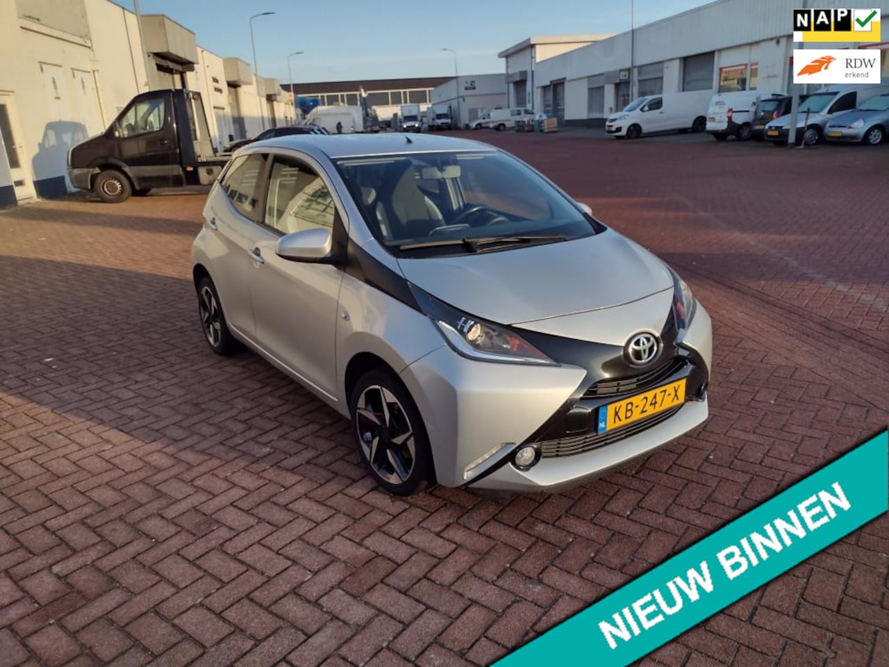 Toyota Aygo - 1.0 VVT-i x-play MOOIE AUTO BEL 0619590613 5 DRS AIRCO - AutoWereld.nl