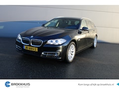 BMW 5-serie Touring - 520i Luxury Edition NAVI | TREKHAAK | PDC voor en achter | LEDER |