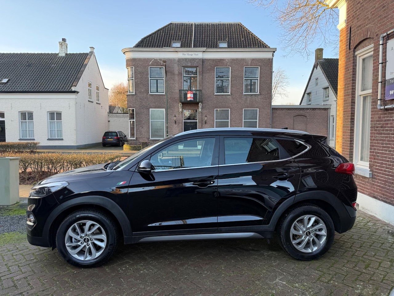 Hyundai Tucson - 1.6 GDi Go! EERSTE EIGENAAR BTW AUTO DAELER ONDERHOUDEN NAVI CLIMA VERWARMDE STOELEN - AutoWereld.nl