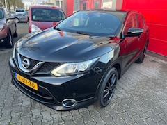 Nissan Qashqai - 1.2 116pk Connect Edition / Navi / Cruise / 18" LM velgen / Hoge instap / Stoelverw. voor