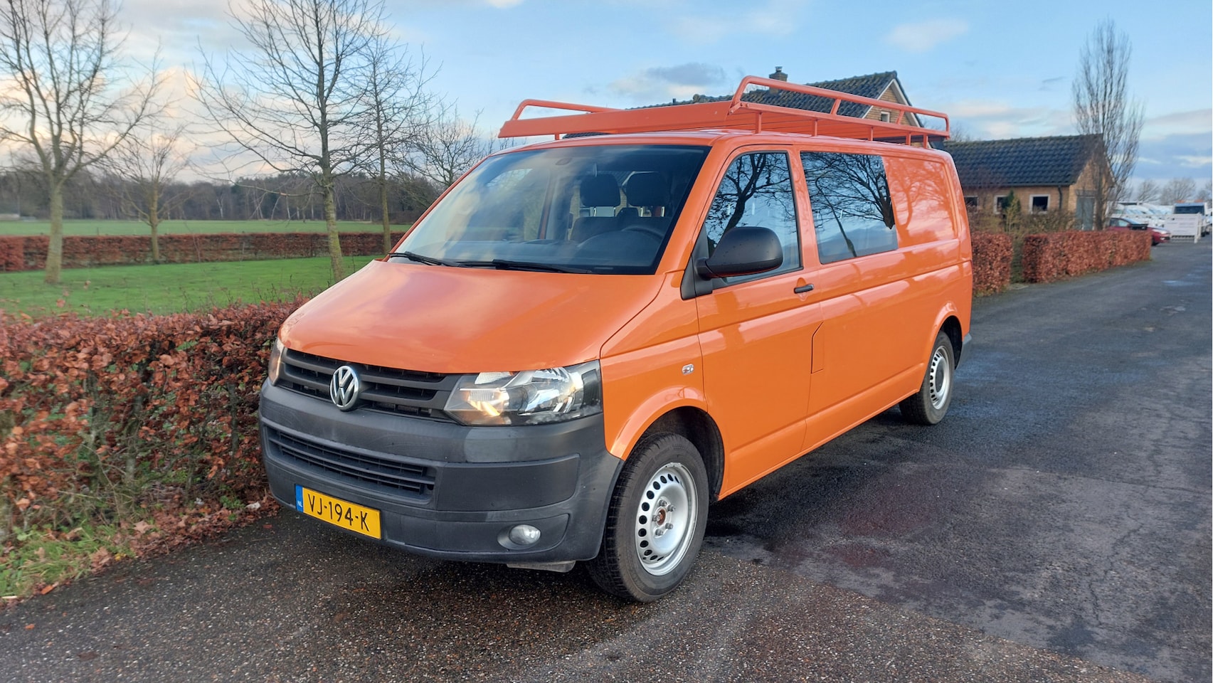 Volkswagen Transporter - 2.0 TDI L2H1 BM DC Trendline AIRCO BJ 2014 - AutoWereld.nl